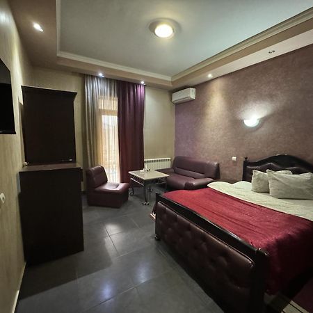 White House Hotel Erivan Dış mekan fotoğraf