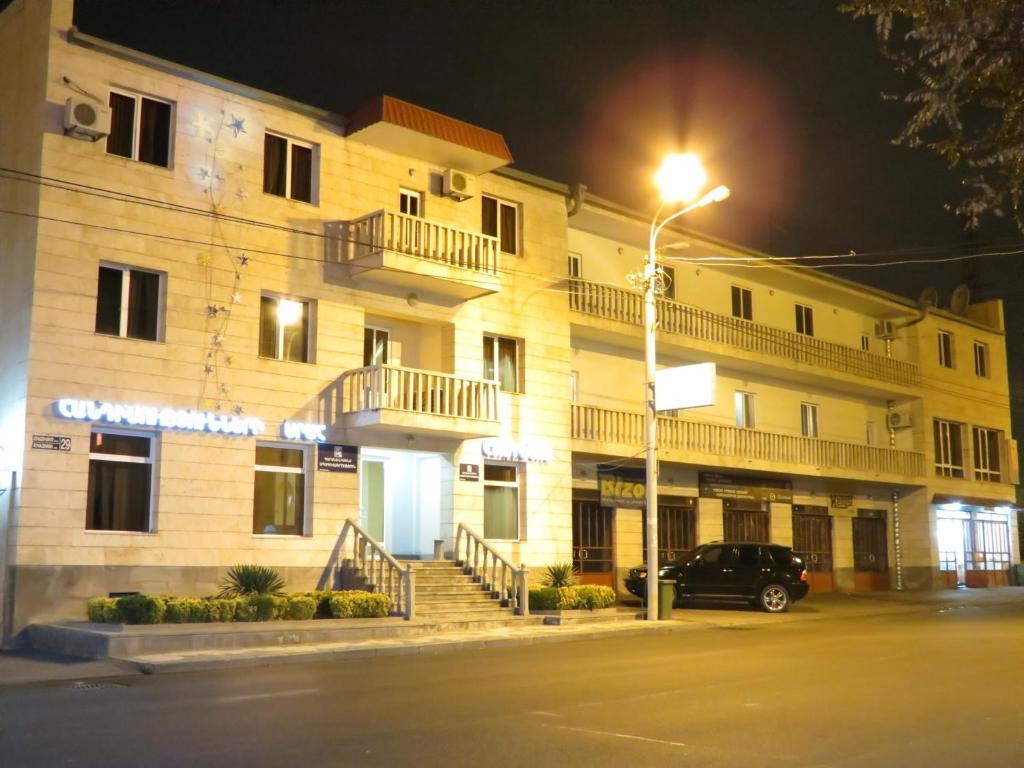 White House Hotel Erivan Dış mekan fotoğraf